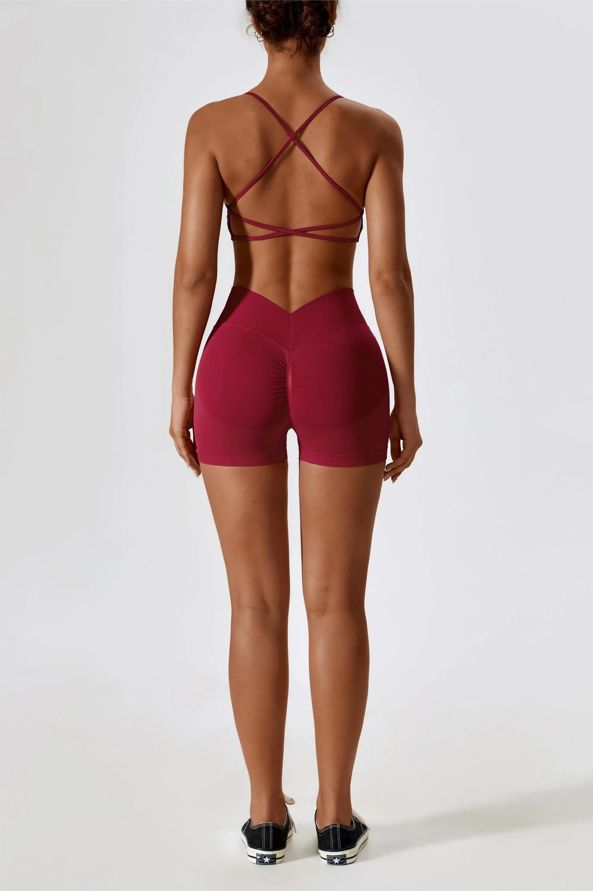 Chic Strappy Back Seamless Sports Bra