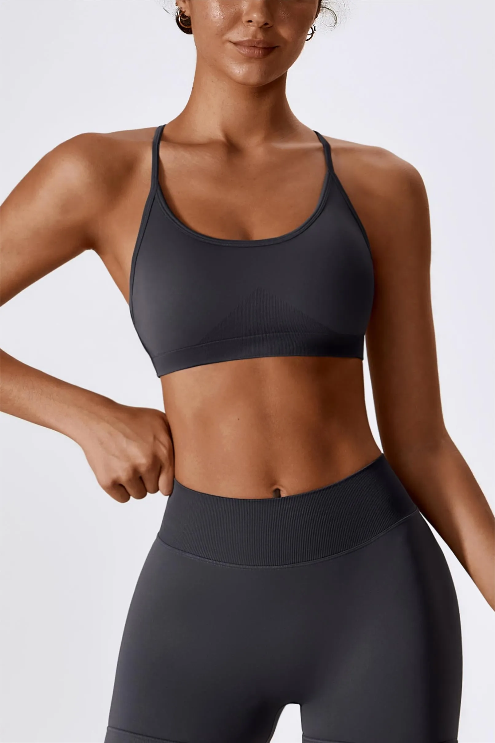 Chic Strappy Back Seamless Sports Bra