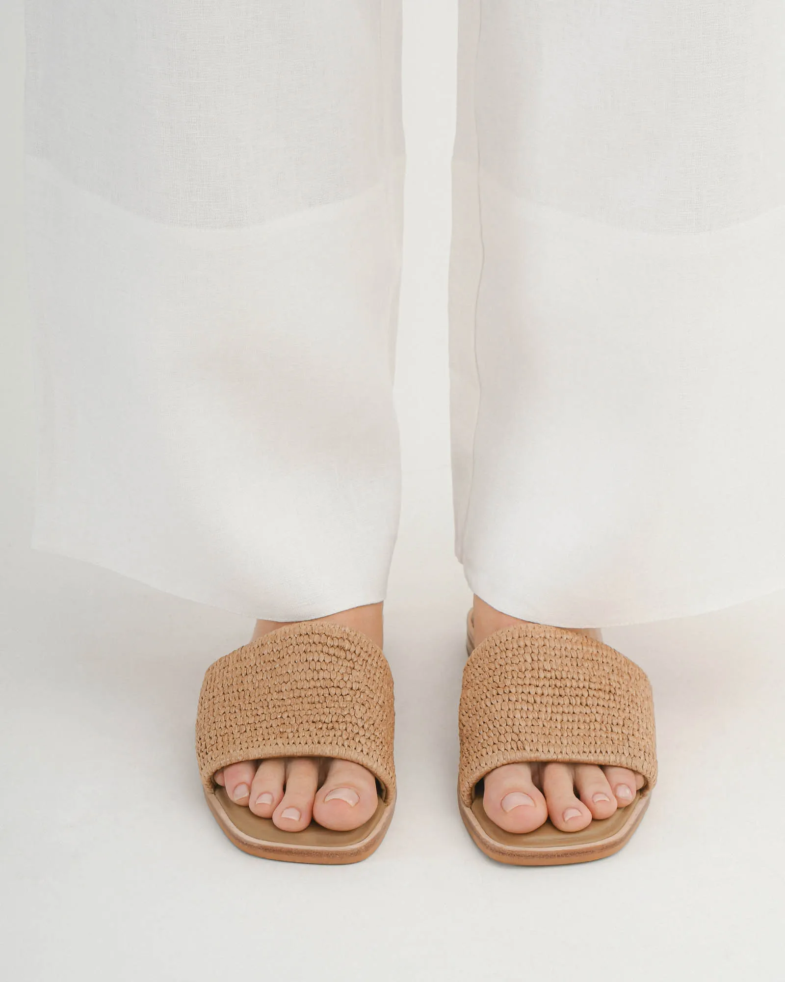 PICASSO FLAT SLIDE TAN RAFFIA