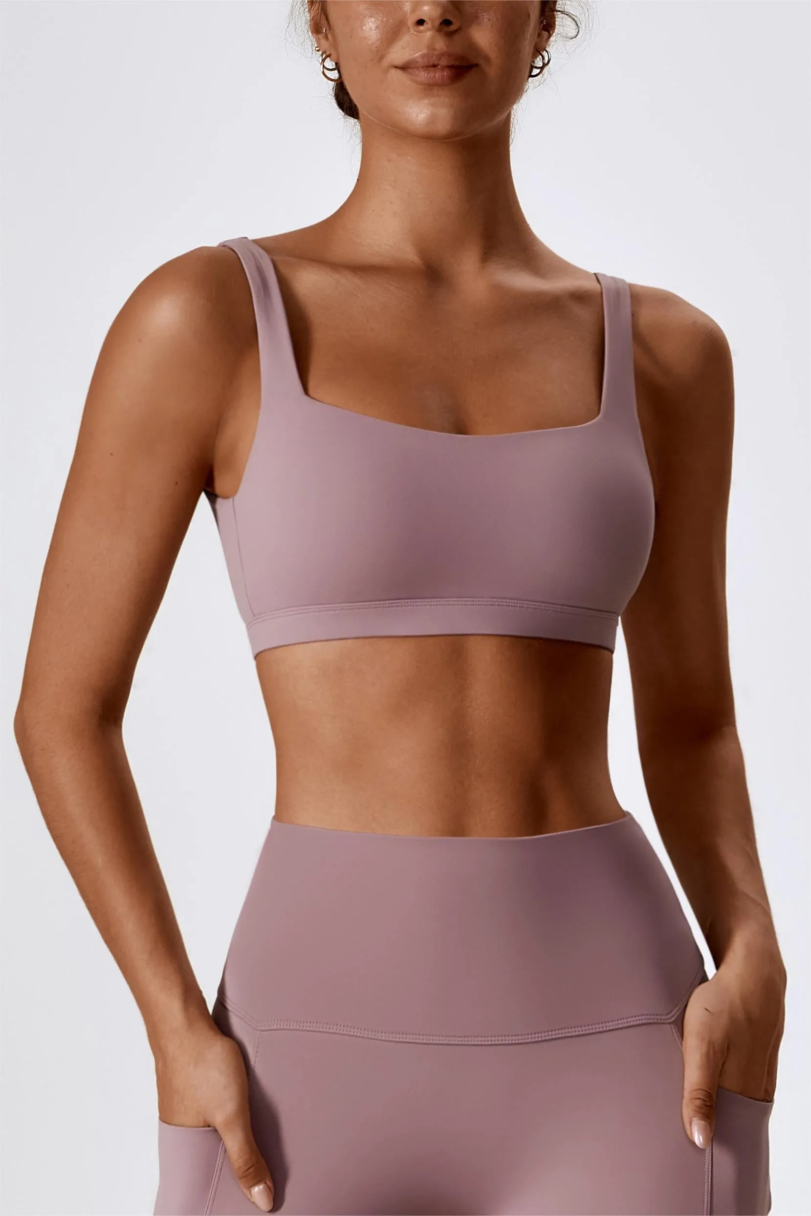 Square-Neck U-Back Sports Bra