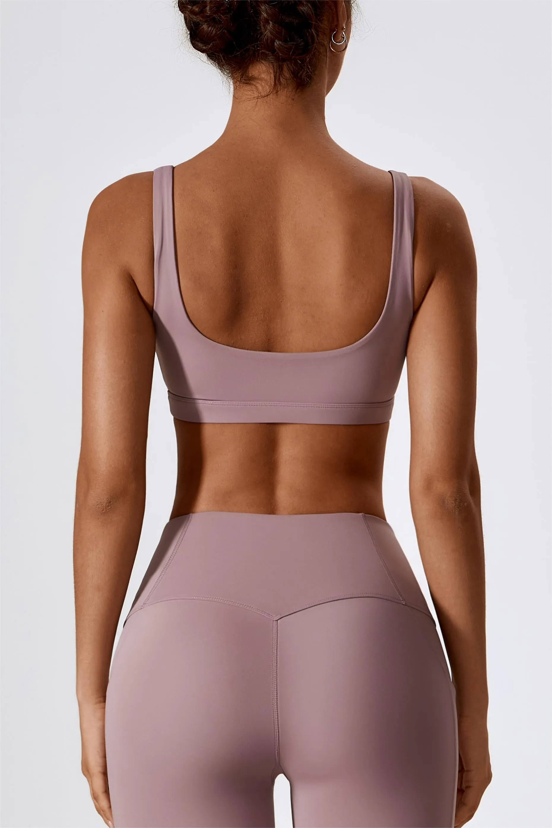 Square-Neck U-Back Sports Bra