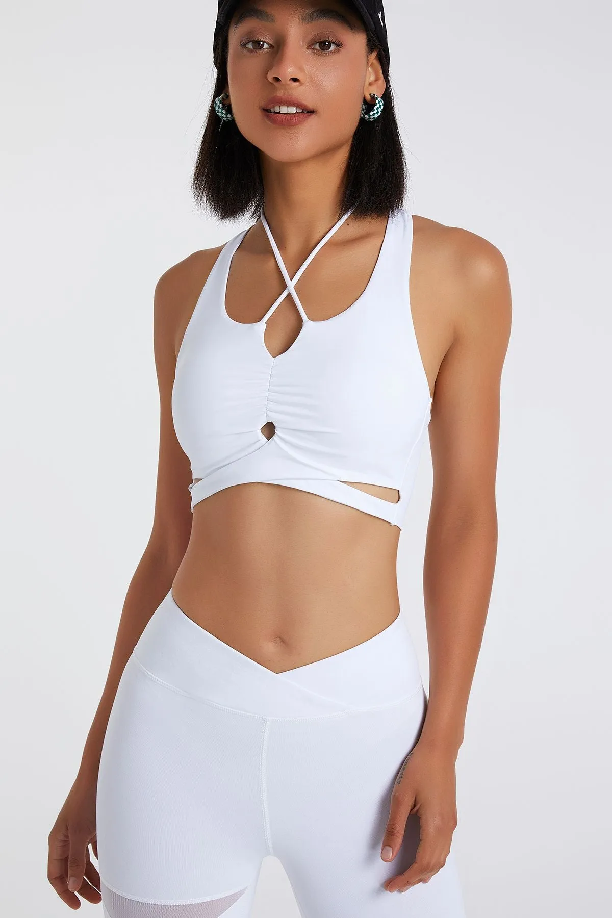 Strappy Halter Neck Crossover Sports Bra